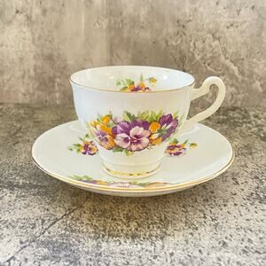 Vtg Crownford Fine Bone China England Floral Teacup Saucer Set c1988